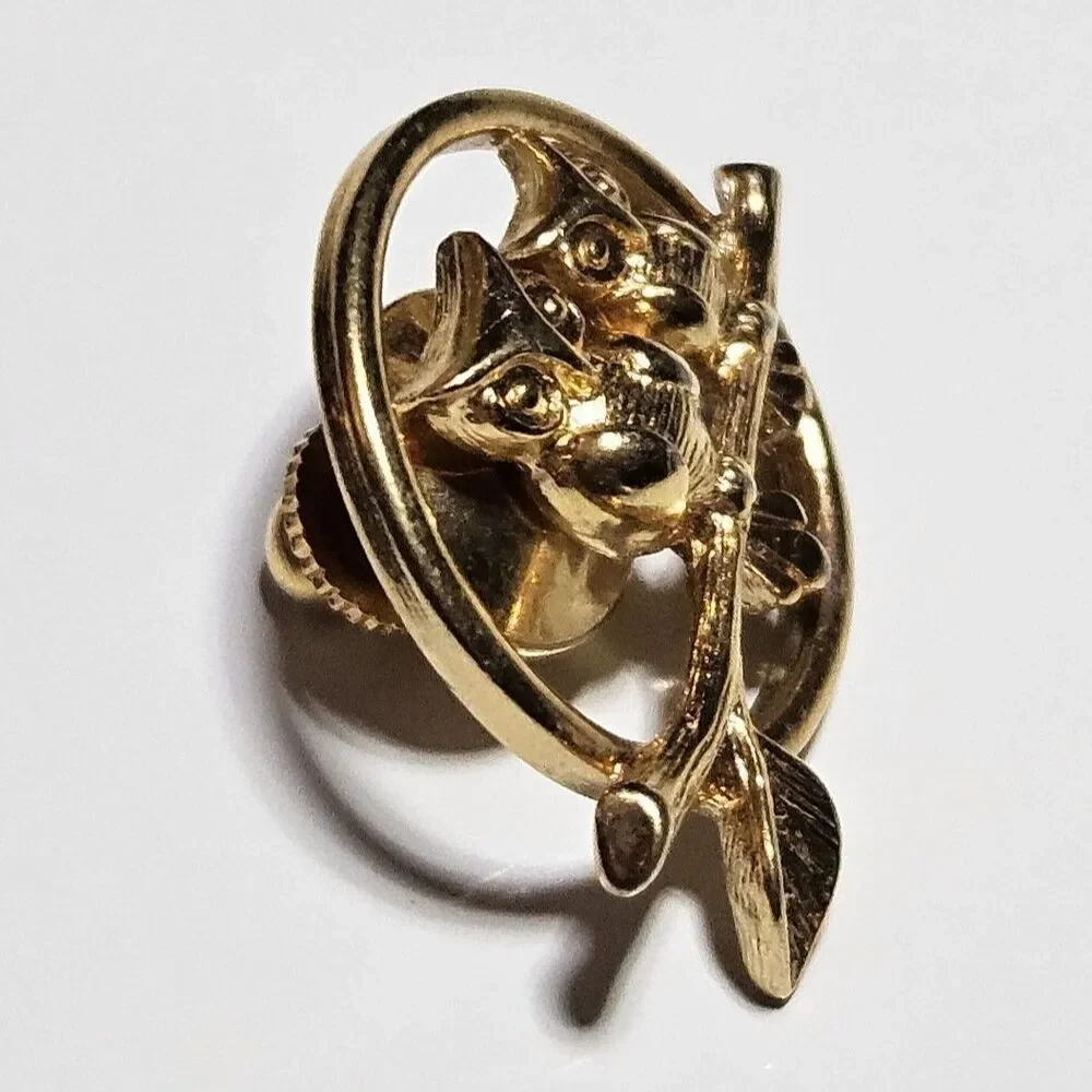 Avon this vintage